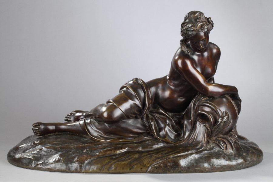Anonyme, "La Source", bronze à patine marron très nuancé, fonte ancienne du XIXe s., Long. 74 cm, sculptures - galerie Tourbillon, Paris