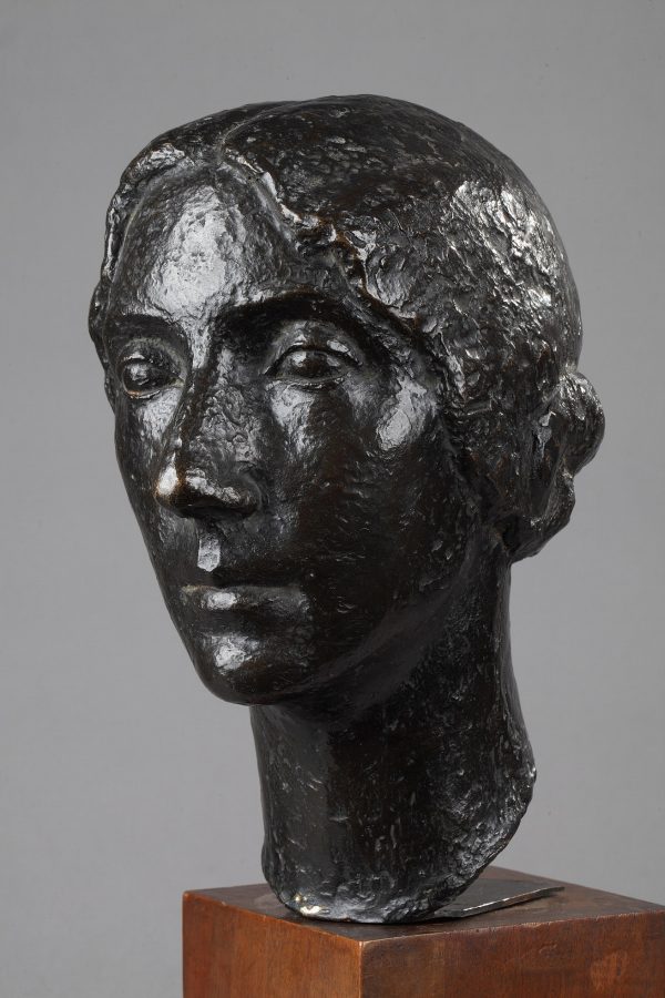 Marcel Gimond (1894-1961), Portrait de femme, bronze à patine brun foncé nuancé, socle en bois, fonte Meroni-Radice, haut. totale 49 cm, sculptures - galerie Tourbillon, Paris