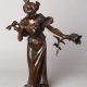 Luighi Salesio (1890-1925), Lampe Art Nouveau, bronze à patine brun nuancé, haut. 49,5 cm. sculptures - galerie Tourbillon, Paris