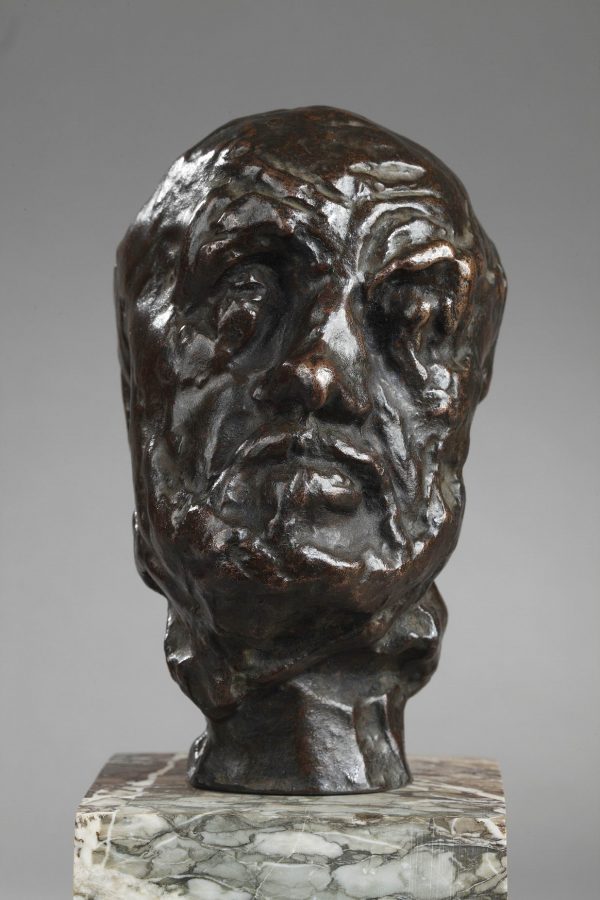 Auguste Rodin (1840–1917), Petite tête de "L’Homme au nez cassé", bronze à patine brune, fonte Rudier, haut. bronze seul 12,4 cm, sculptures - galerie Tourbillon, Paris