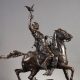 Pierre-Jules Mêne (1810-1879), "Fauconnier arabe à cheval", Bronze à patine brun foncé nuancé, fonte ancienne, haut. 77 cm, sculptures - galerie Tourbillon, Paris