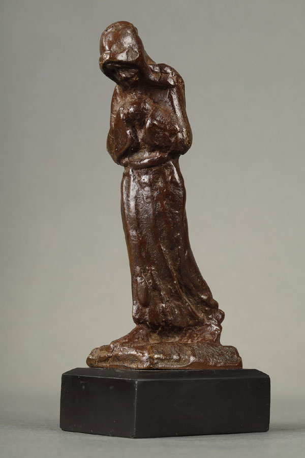 Bernhard Hoetger (1874-1949), "Moine", bronze à patine marron nuancé, socle en marbre noir fin de Belgique, haut. totale 13 cm, sculptures - galerie Tourbillon, Paris