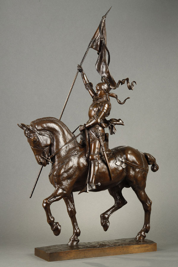 Emmanuel Fremiet (1824-1910), "Jeanne d'Arc équestre", bronze à patine brun nuancé, fonte More, haut. 74 cm, sculptures - galerie Tourbillon, Paris