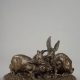 Pierre-Jules Mêne (1810-1879), "Groupe de lapins", Bronze à patine brun clair nuancé, fonte ancienne, long. terrasse 14,7 cm, sculptures - galerie Tourbillon, Paris