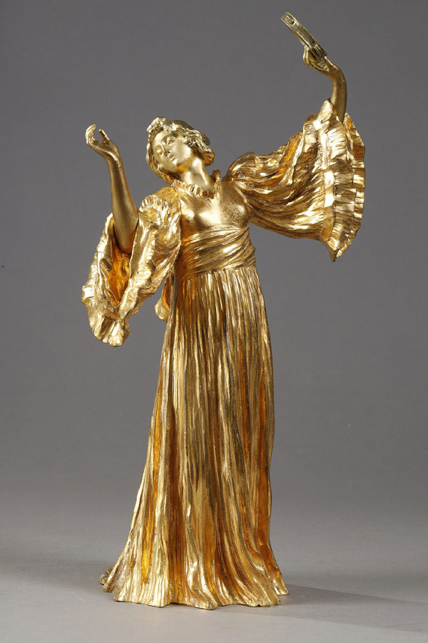 Agathon Léonard (1841-1923), "Danseuse au Tambourin", bronze à patine dorée, fonte Susse, haut. 27,4 cm, sculptures - galerie Tourbillon, Paris