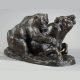 Antoine-Louis Barye (1796-1875), "Taureau terrassé par un ours", bronze à patine brun nuancé, non signé, long. terrasse 28,2 cm, sculptures -Galerie Tourbillon, Paris