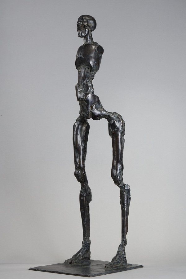 Laurent Belloni (né en 1969), Position verticale n°1, bronze à patine brun noir, fonte Susse, haut. 91 cm, sculptures - Galerie Tourbillon, Paris