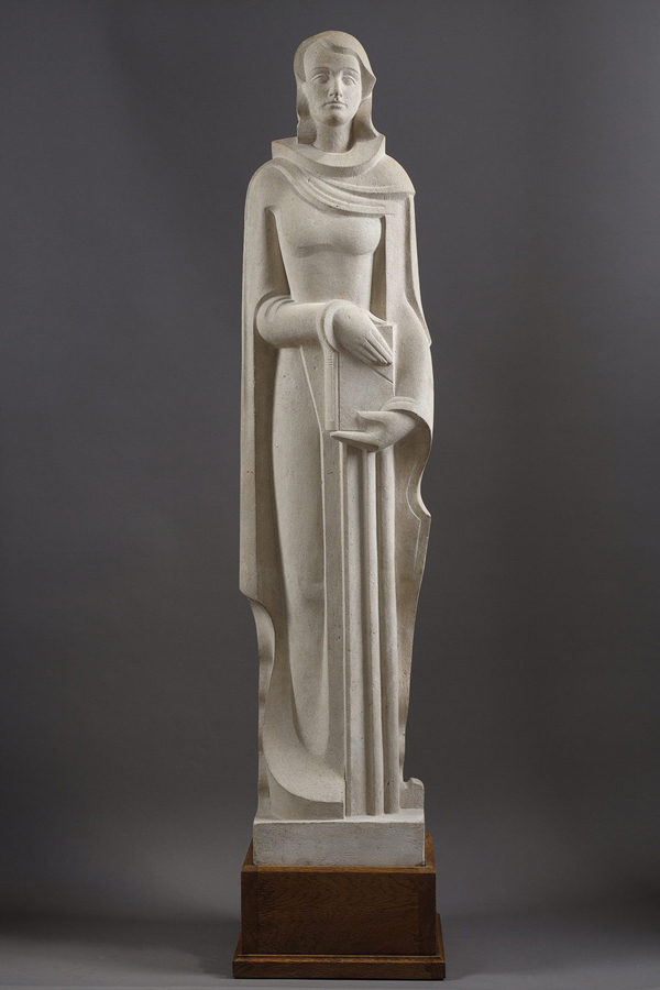 Jan et Joël Martel (1896-1966), "Dame au Livre", pierre d'Euville, taille directe, haut. 125 cm, sculptures - galerie Tourbillon, Paris