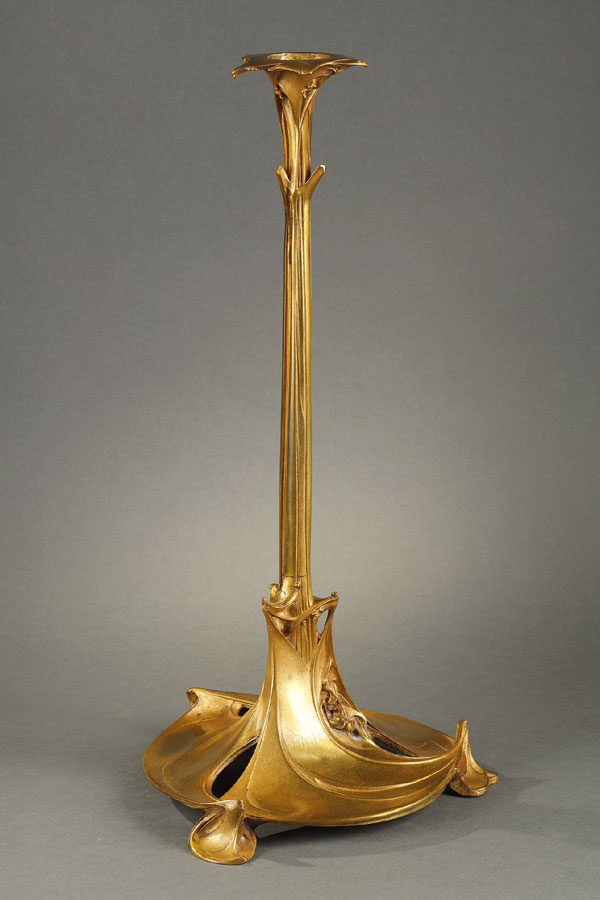 Hector Guimard (1867-1942), Grand flambeau, bronze doré, haut. 54,5 cm, sculptures - galerie Tourbillon, Paris