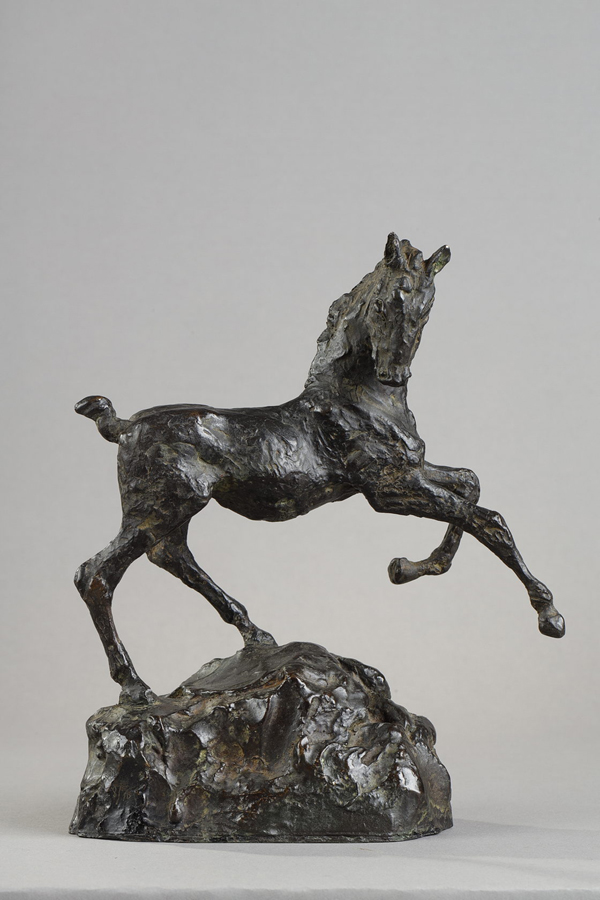 Berthe Martinie (1883-1958), Poulain, bronze à patine brune, fonte Valsuani, haut. 21,2 cm, sculptures - galerie Tourbillon, Paris