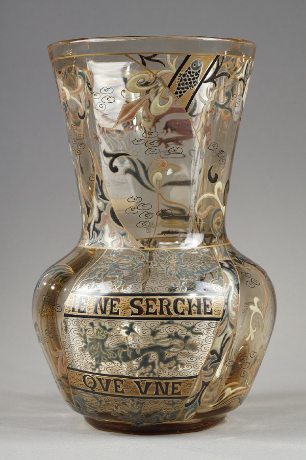 Emile Gallé (1846-1904), Cristallerie parlante "Je ne cherche qu'une", haut. 24 cm. sculptures, verreries - galerie Tourbillon, Paris