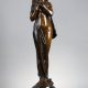 Maurice Bouval (1863-1916), "Le Secret de Pandore", bronze à double patine nuancée, fonte ancienne, haut. avec socle 75,5 cm, sculptures - galerie Tourbillon, Paris