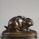 Antoine-Louis Barye (1796-1875), "Lapin, oreilles couchées", bronze à patine brun nuancé, fonte Atelier Barye, long. 7,4 cm, sculptures - galerie Tourbillon, Paris