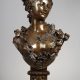 Albert-Ernest Carrier-Belleuse (1824-1887), Buste de Jeune femme au diadème, bronze à patine brun nuancé, fonte Jules Graux, haut. totale 58,5 cm, sculptures - galerie Tourbillon, Paris