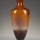 Emile Gallé (1846-1904), Vase aux Ancolies, marqueterie de verre, Haut. 18,2 cm. sculptures, verreries - galerie Tourbillon, Paris