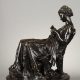 Jules Dalou (1838-1902), "La Brodeuse", bronze à patine brun foncé, fonte Hébrard, haut. 28 cm, sculptures - galerie Tourbillon, Paris