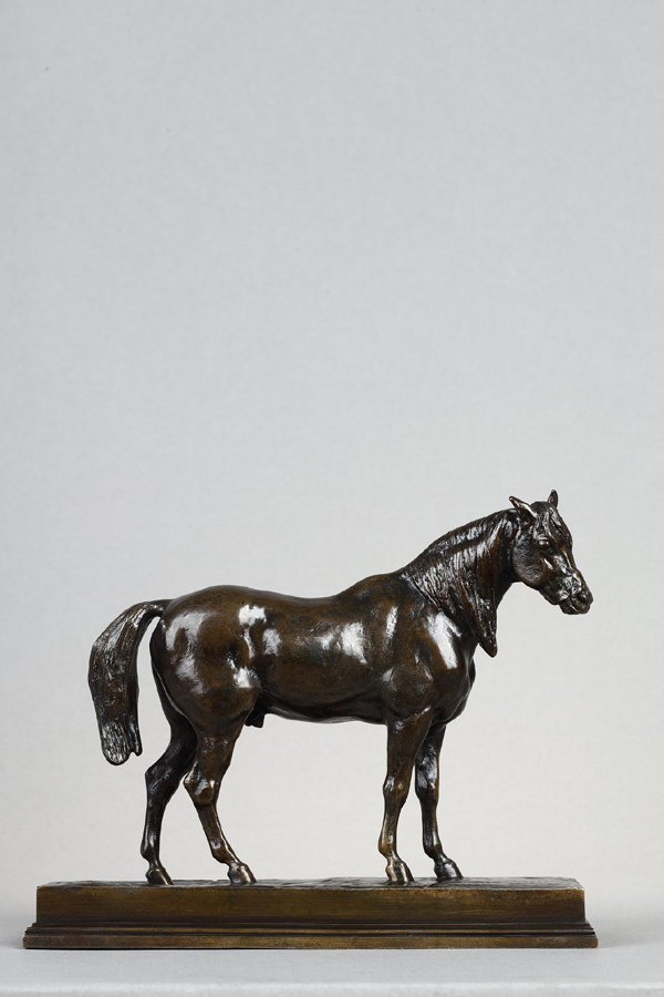 Antoine-Louis Barye (1796-1875), Cheval "Demi-sang tête levée", bronze à patine brun foncé nuancé, fonte Atelier Barye, long. 17,4 cm, sculptures - galerie Tourbillon, Paris