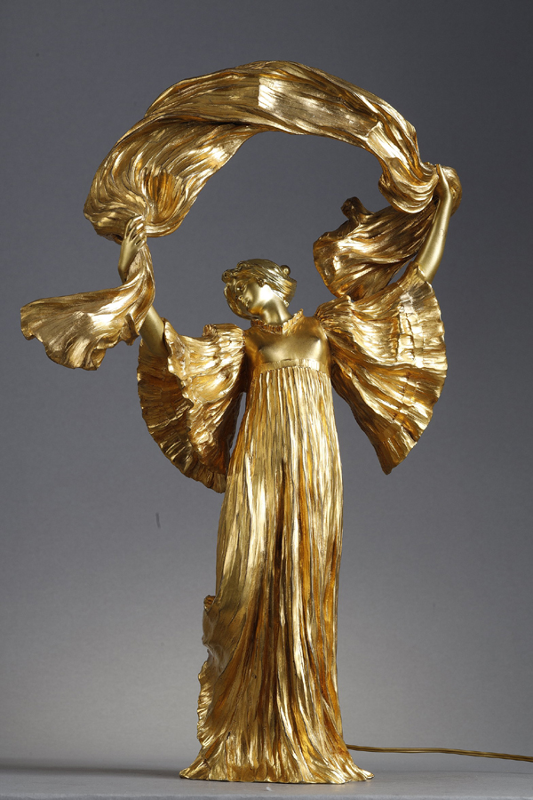 Agathon Léonard (1841-1923), Lampe "Danseuse à l'écharpe", bronze à patine dorée, fonte Susse, haut. 42 cm, sculptures - galerie Tourbillon, Paris